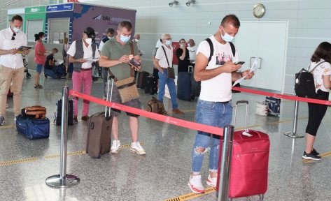 Aeroporti i Tiranes njofton: Dy kushtet qe duhen plotesuar per te udhetuar ne Itali